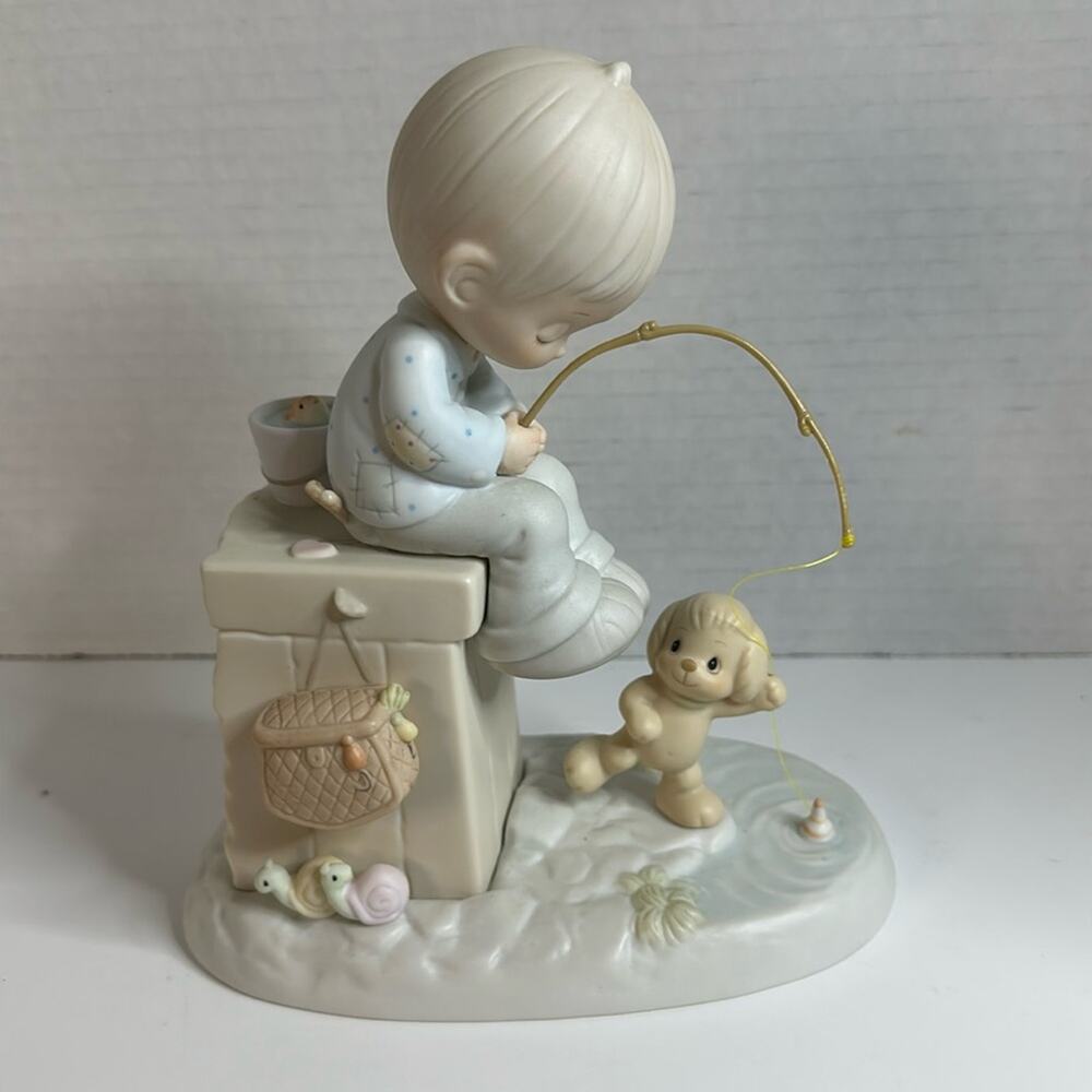 Vintage 1996 Precious Moments Figurine